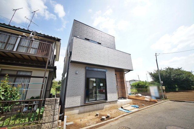徒歩10分圏内に小中学校・コンビニ・スーパー・公園・総合病院など