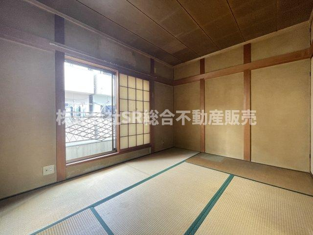 2F　6.0帖。バルコニーに面した明るい和室です！