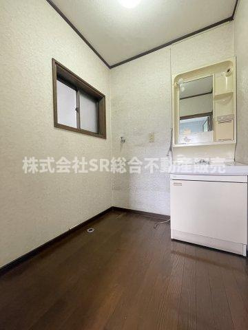 広々とした脱衣所です！