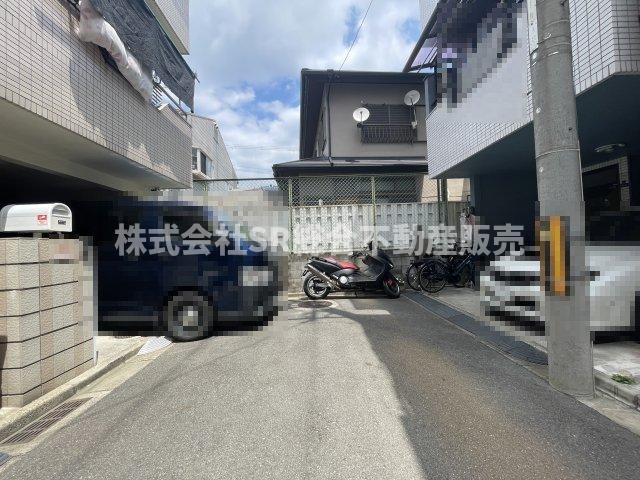 当日予約も大歓迎です！土日祝、雨の日やお子様連れのお客様の送迎も可能ですのでお気になさらずお問合せ下さい。お仕事終わりのお時間にも柔軟に対応致しますのでお気軽にお申し付け下さいませ。