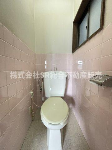 暖房便座付きで寒い時期でも快適です！