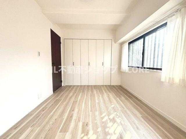 子供部屋には十分の広さです。収納もあるので、勉強机もベットも十分に配置可能な空間！