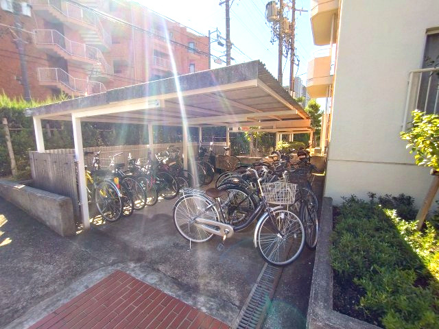 駐輪場　ご都合のよろしい日時に現地をご案内させて頂きます！是非、お問い合わせお待ちしております!!