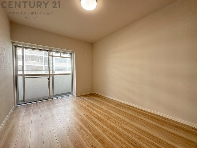 創造性や成長を促す遊びの空間を提供。学習や趣味に集中できる環境を整えます。個別のプライベートスペースは自己表現と自立心を育み、心地よい睡眠環境を整えリラックスできる場所を提供。　