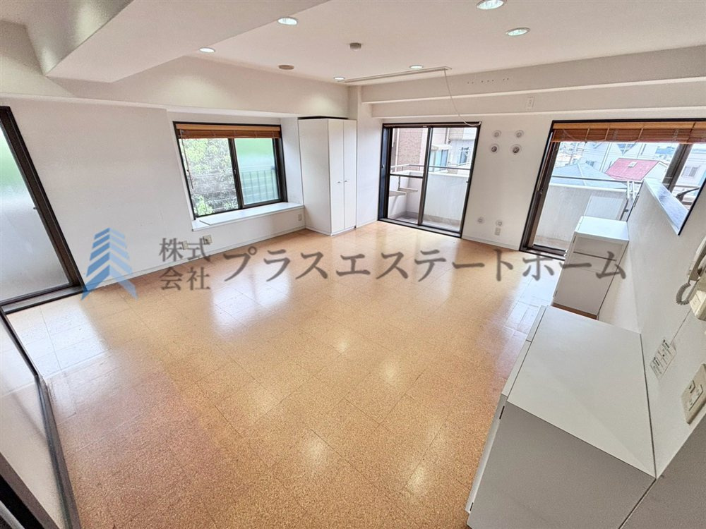 南東角部屋♪通風・採光・眺望良好です♪