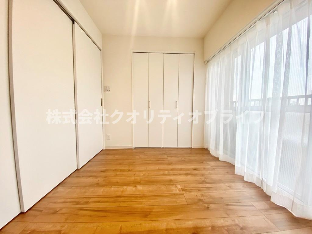可動式間仕切りがあるのでリビングを広めに確保もできます