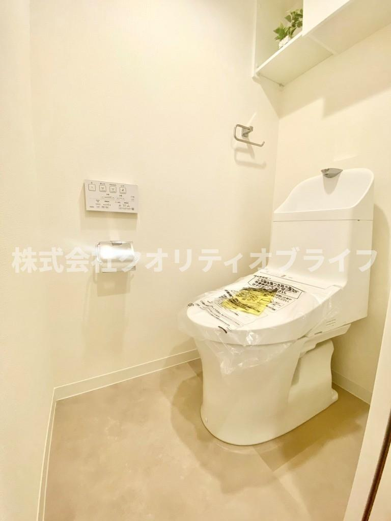 高機能トイレに新規交換済み