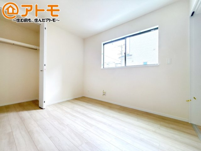 各居室に収納がついているので、部屋の中をすっきり見せることができますね！