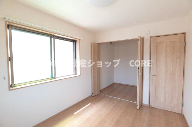 子供部屋には十分の広さです。収納もあるので、勉強机もベットも十分に配置可能な空間！