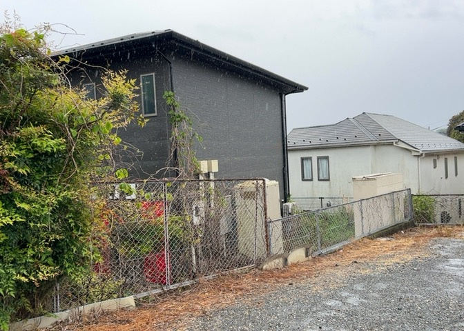 物件の詳細については、現地を見てわかること以外に、役所や法務局などで調べないとわからないことがあります。そのため、現地に行く場合は、もしこの物件を買ったらどのような生活ができるかをイメージしましょう。