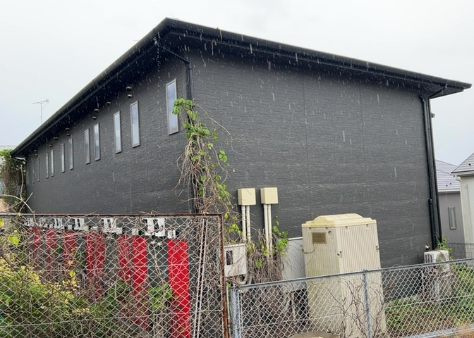 隣家の土地はどうなっているのか、生活利便施設が近くにあるのか、学校まで近いかなど、お客様のライフスタイルにあわせたイメージが重要です。また、近くにあると困る施設が近くにないかも確認するといいでしょう。