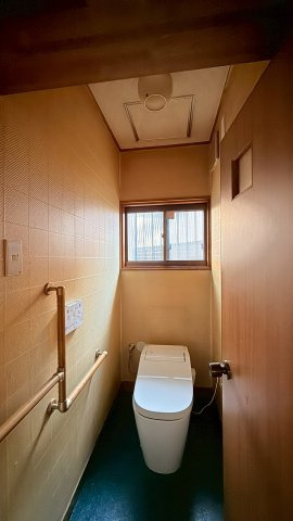 トイレは2カ所ございます