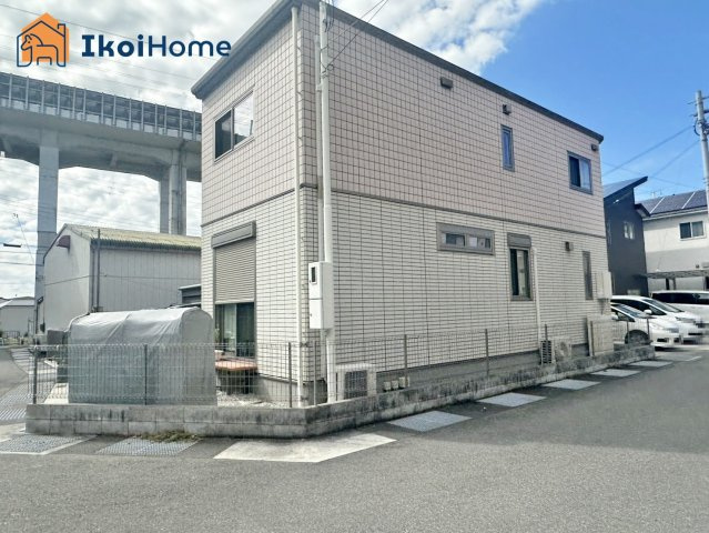 ●年中無休:当日予約可●周りの環境も静かで住環境良好！横に大きな建物もなく陽当り良好！