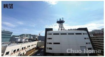 手を伸ばせば、ふれることが出来そうな環境が、そのままインテリアになったような印象です。その豊かな眺望にふさわしい空間には、通風・採光にも優れ、心地よい光と風があふれています
