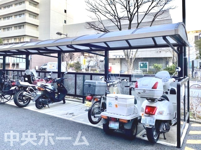 【バイク置場】最新の空き状況や費用などの詳細は担当スタッフまでお問い合わせください。