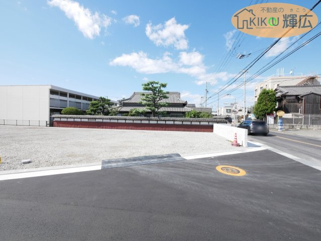 角地ですので家の配置がしやすいです。