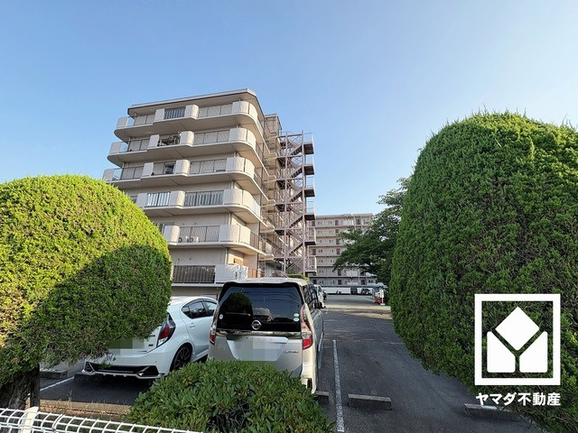 たっぷり収納できる約3帖の納戸付きだから、家の中をもっとスッキリ。季節の荷物や趣味の道具もしっかり収納。