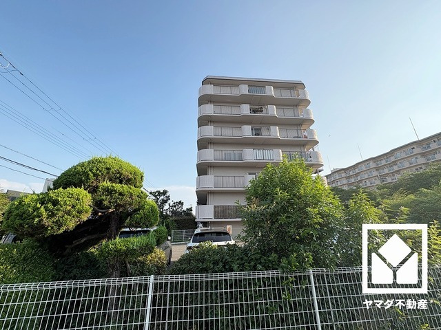 南東向きバルコニーで陽当たり、風通し良好。たっぷりの洗濯物も気持ちよく乾きます。