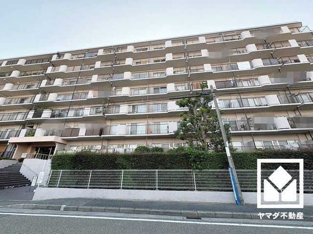 「鳴尾東小学校」まで徒歩6分。低学年のお子様も安心して通学していただけます。