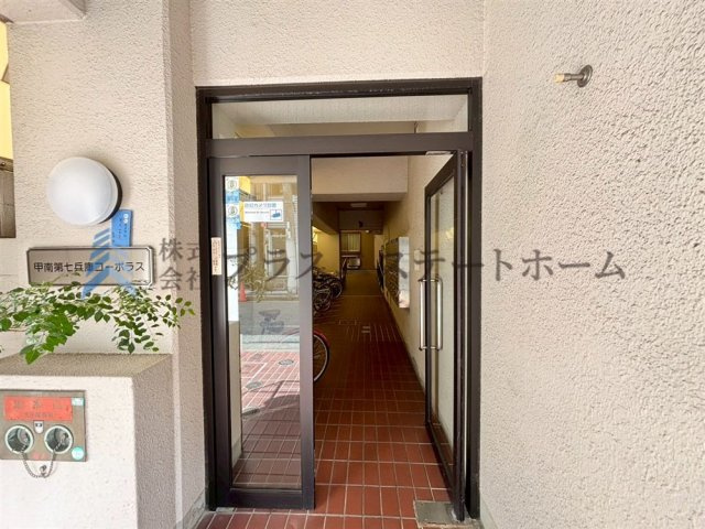 マンションの入り口♪