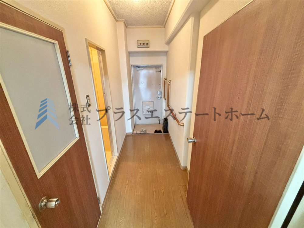 玄関からバルコニーまで一直線で風がよく通ります♪