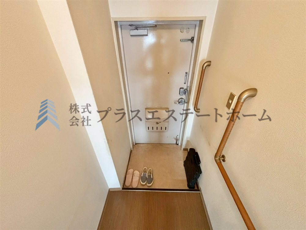 手すり付きです♪