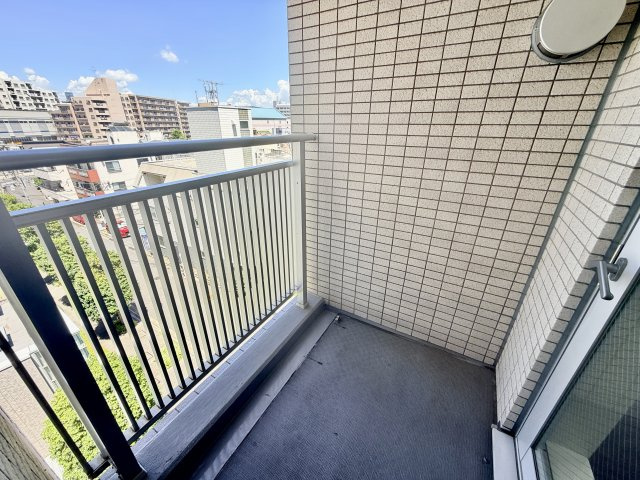 【バルコニー?】
