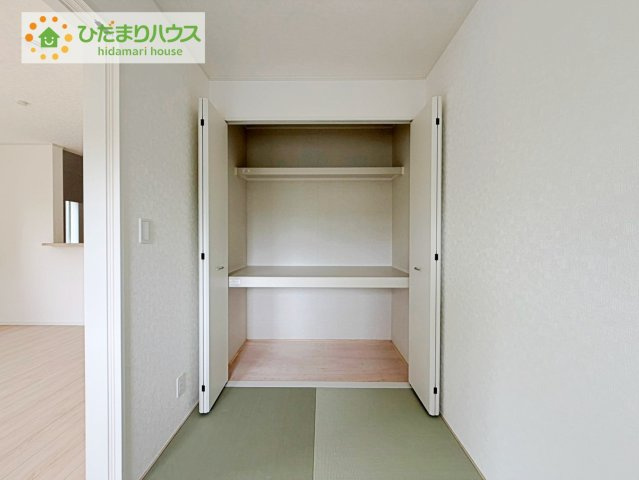 和室にも大容量のクローゼット完備！　お布団やお子様のおもちゃなどがスッキリ収納できますね(^^♪