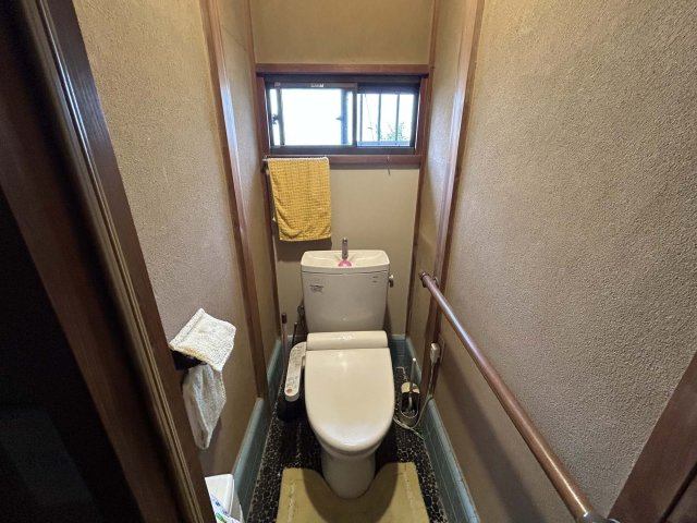 トイレは各階に設置しています