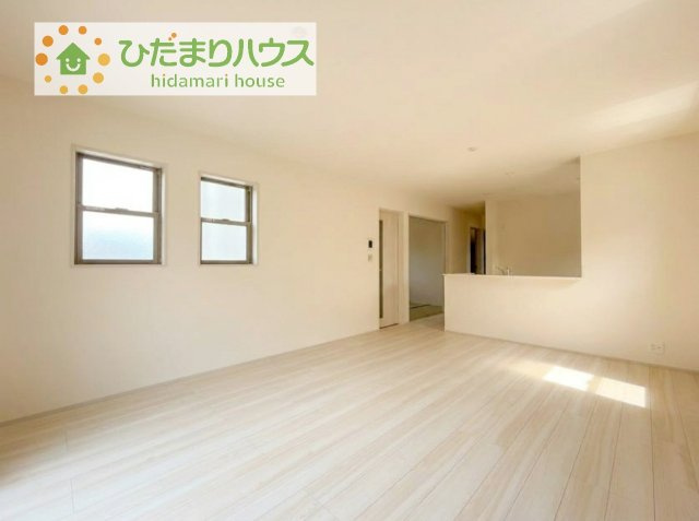 早くお仕事終わらせて、家に帰りたくなるようなリビングです(^^♪