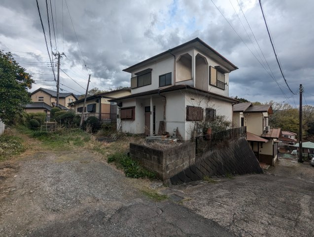 近くにNTT東日本伊豆病院病院があります。総合病院なので急病の時にも安心ですね。