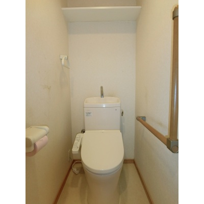 快適に使えるウォシュレット付きトイレを完備！