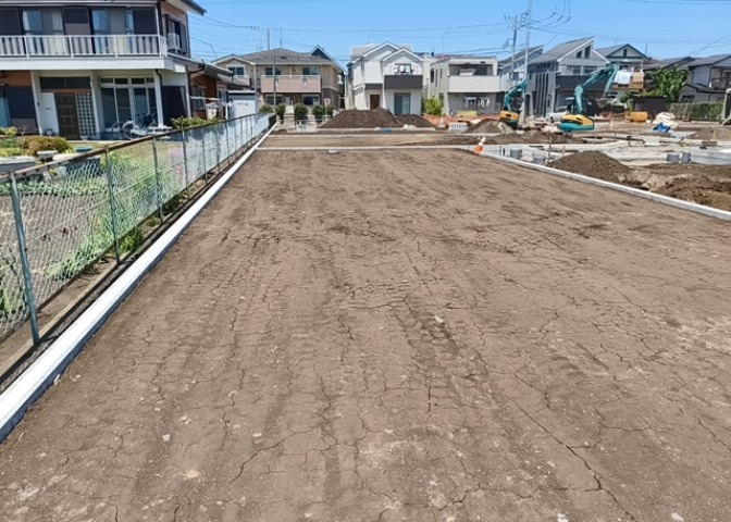 土地探しをしていると都市計画区域という言葉を目にすると思います。法律によって、都道府県知事や国土交通大臣が指定するエリアのことを指しており、都市計画区域は市街化区域と市街化調整区域に分けられています。