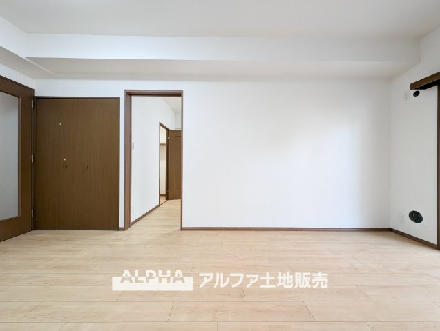 【cozy　living】　◆休日は◆仕事から切り離された家族の為だけの場所でゆっくりくつろぎたい。趣味や、習い事で休日を過ごすも楽しいが、結局はここが安らげる。