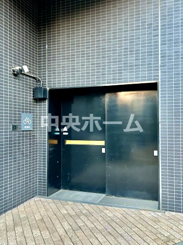 【自転車置き場】最新の空き状況や費用などの詳細は担当スタッフまでお問い合わせください。