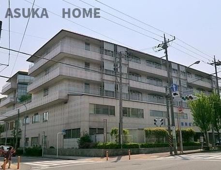 社会福祉法人親善福祉協会国際親善総合病院まで徒歩20分です。