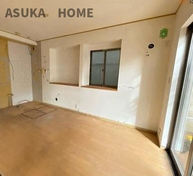 収納スペースが豊富なのでお部屋を広々お使いいただけます。