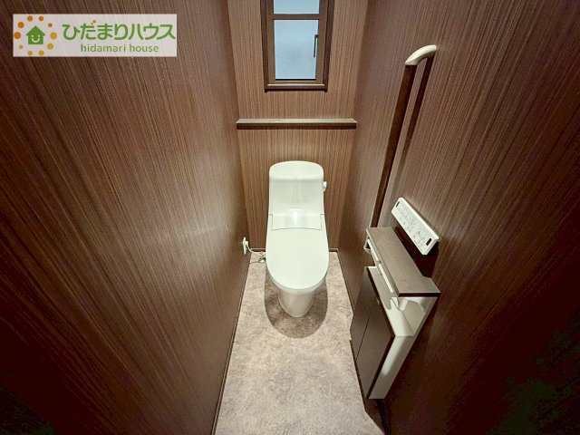 広い空間が取られたトイレです。（リフォーム予定）