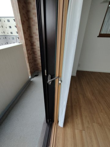 【二重サッシ】　防露・防音・遮熱効果に期待できます。