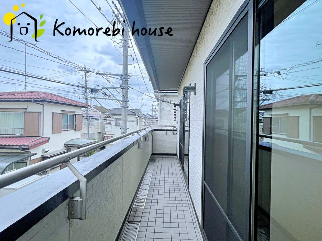 お洗濯にも便利なバルコニー付き