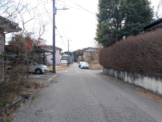 普段お乗りのクルマで道路の広さなどお確かめください。