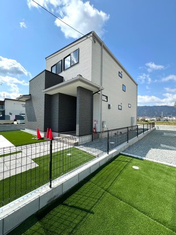 ◆モデルハウスA号地♪　人工芝で美しい緑いっぱいの景観に癒されます!(^^)!