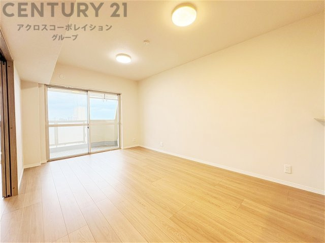 ゆったり過ごせる居間です