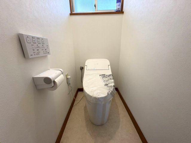 清潔感とうれしい機能性を兼ね備えた、使いやすいシャワートイレ