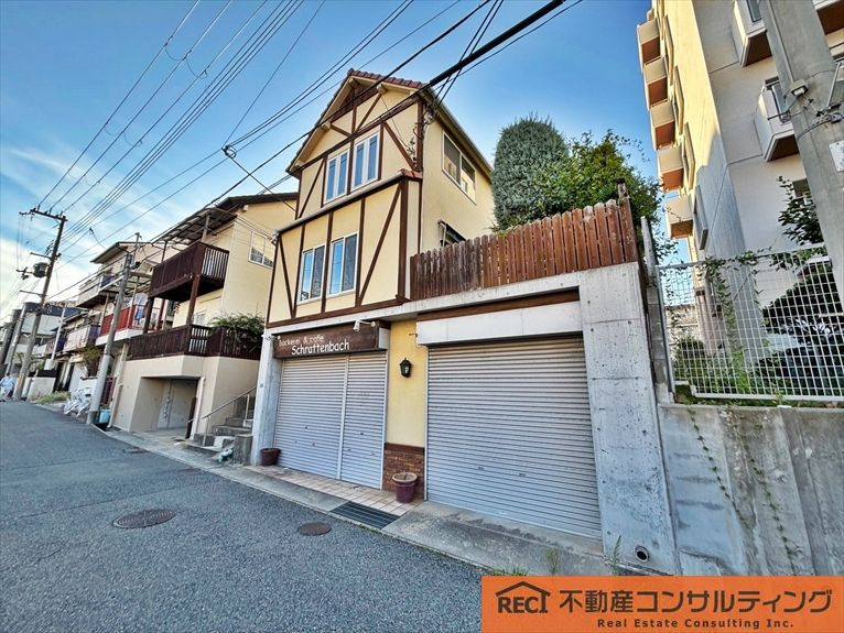 キッチン・トイレ2ヵ所付き！用途に応じて使えます