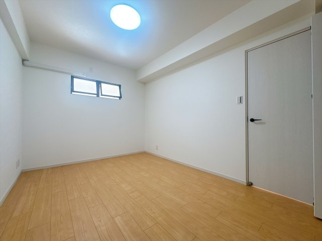 中部屋洋室/6帖/クローゼット新設