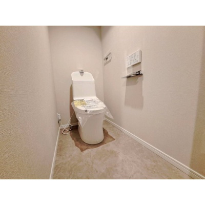 快適に使えるウォシュレット付きトイレを完備♪*