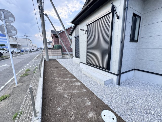 現地写真　伊勢崎市宮子町　Blooming　Garden　1号棟