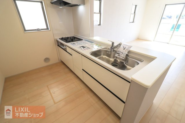 【その他設備】現地完成写真。使いやすい広めのシンク♪