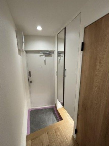玄関はお客様をお出迎えする最初の場所、帰ってくる時に入る最初の場所。